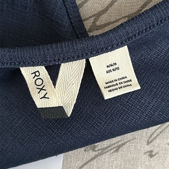 Roxy Good Keepsake Navy Textured Crop Top - Picture 13 of 15